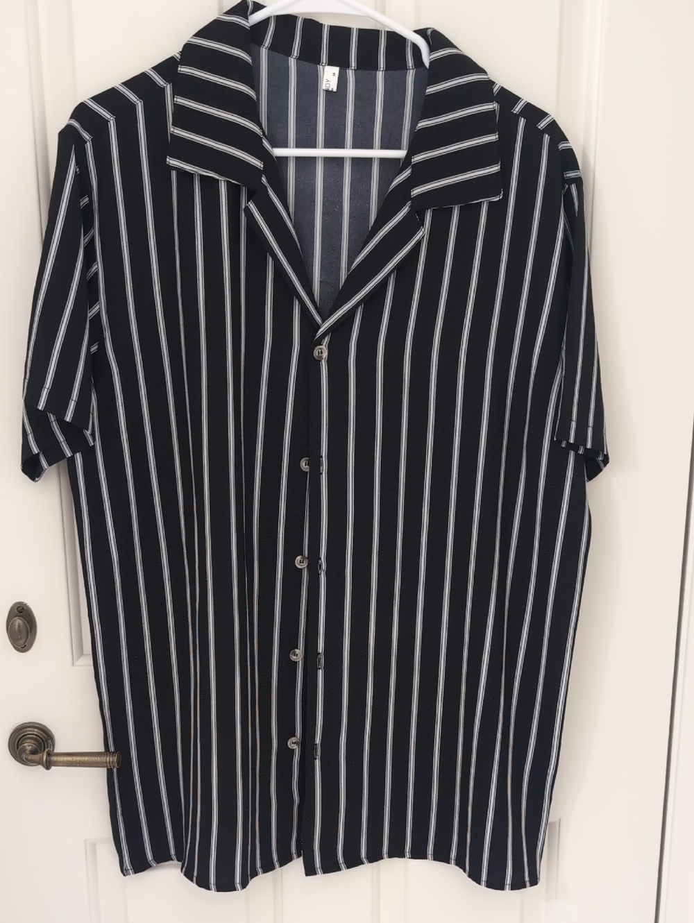 NWOT Coofandy Men Casual Stripe LightweightSummer Shirt - Medium